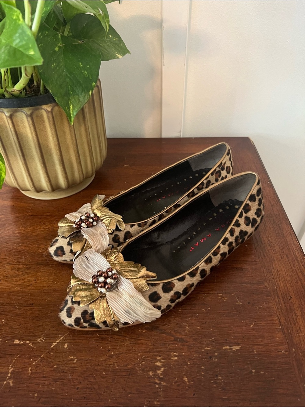 vintage Laura Amat premium-crafted and manufactured in Spain size 37